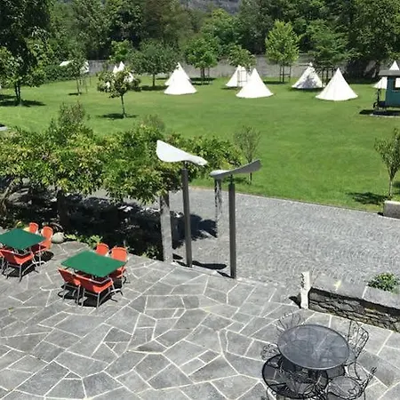 欧特洛与黎博索露营旅舍 卢松